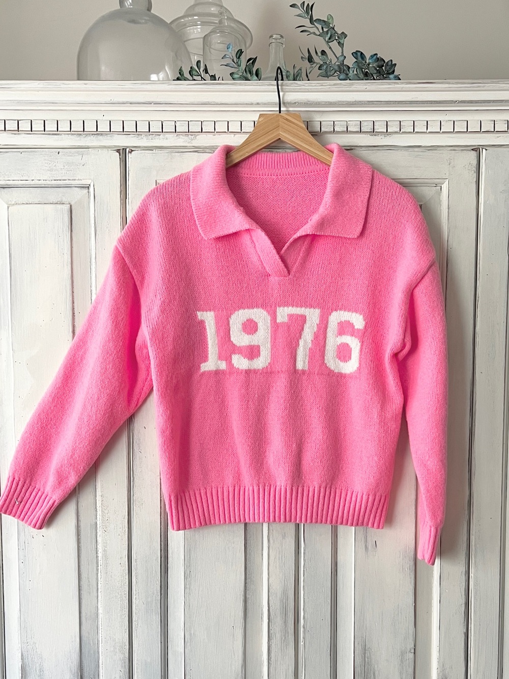 NWT “1976” Collared Sweater in Bubblegum Pink - LARGE